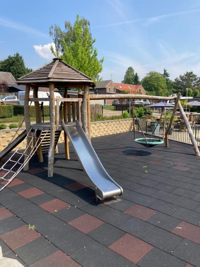 Woodlodge High Chaparral Oorsbeek 外观 照片